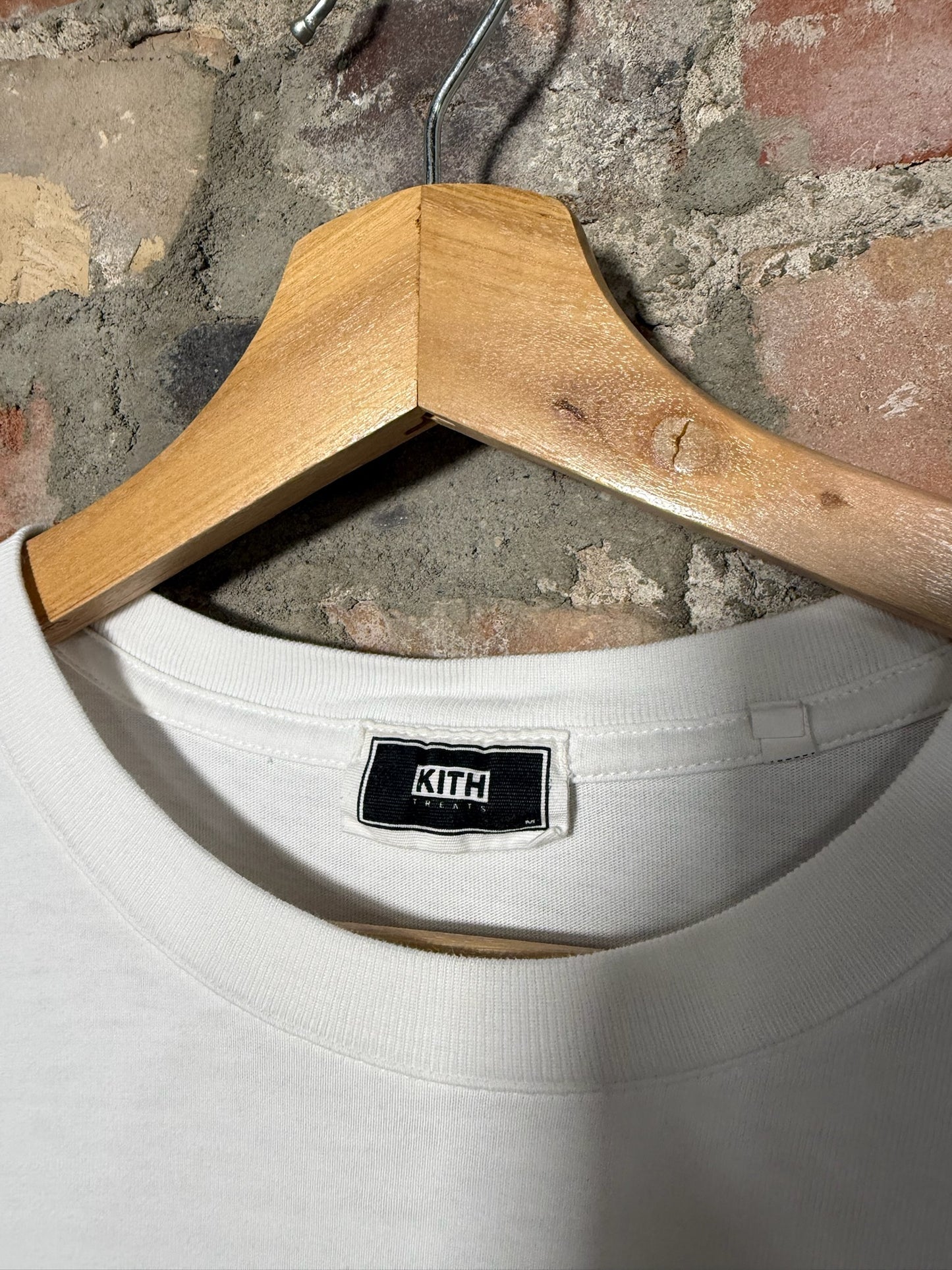 (M) Kith Treats Paris White Longsleeve Shirt