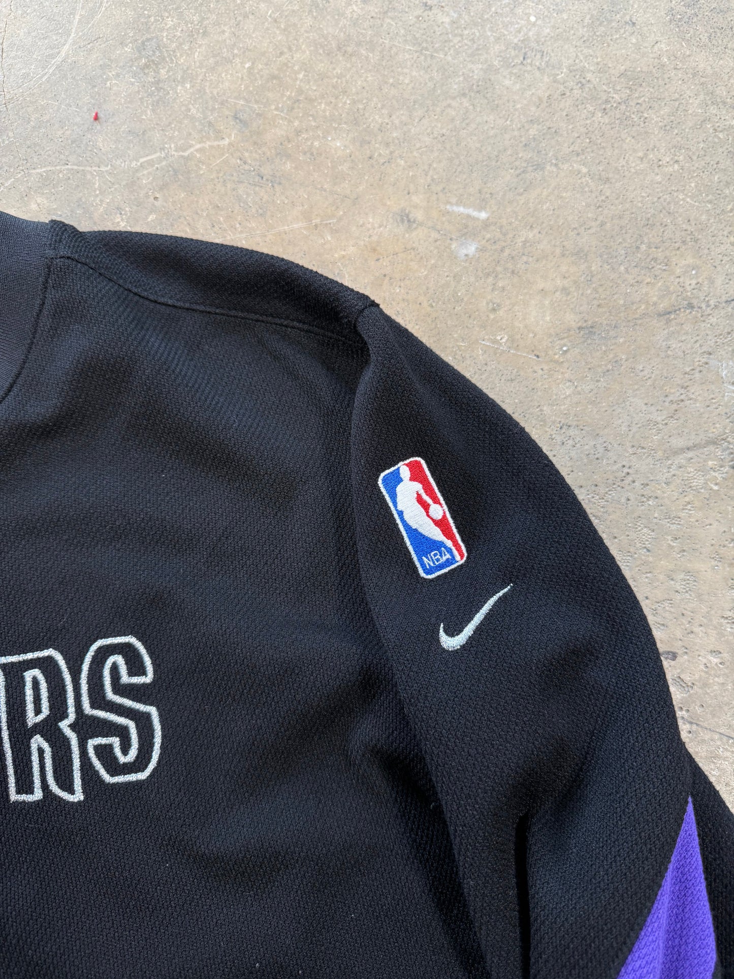(M) Vtg Nike Toronto Raptors Hockey Warm Up Jersey