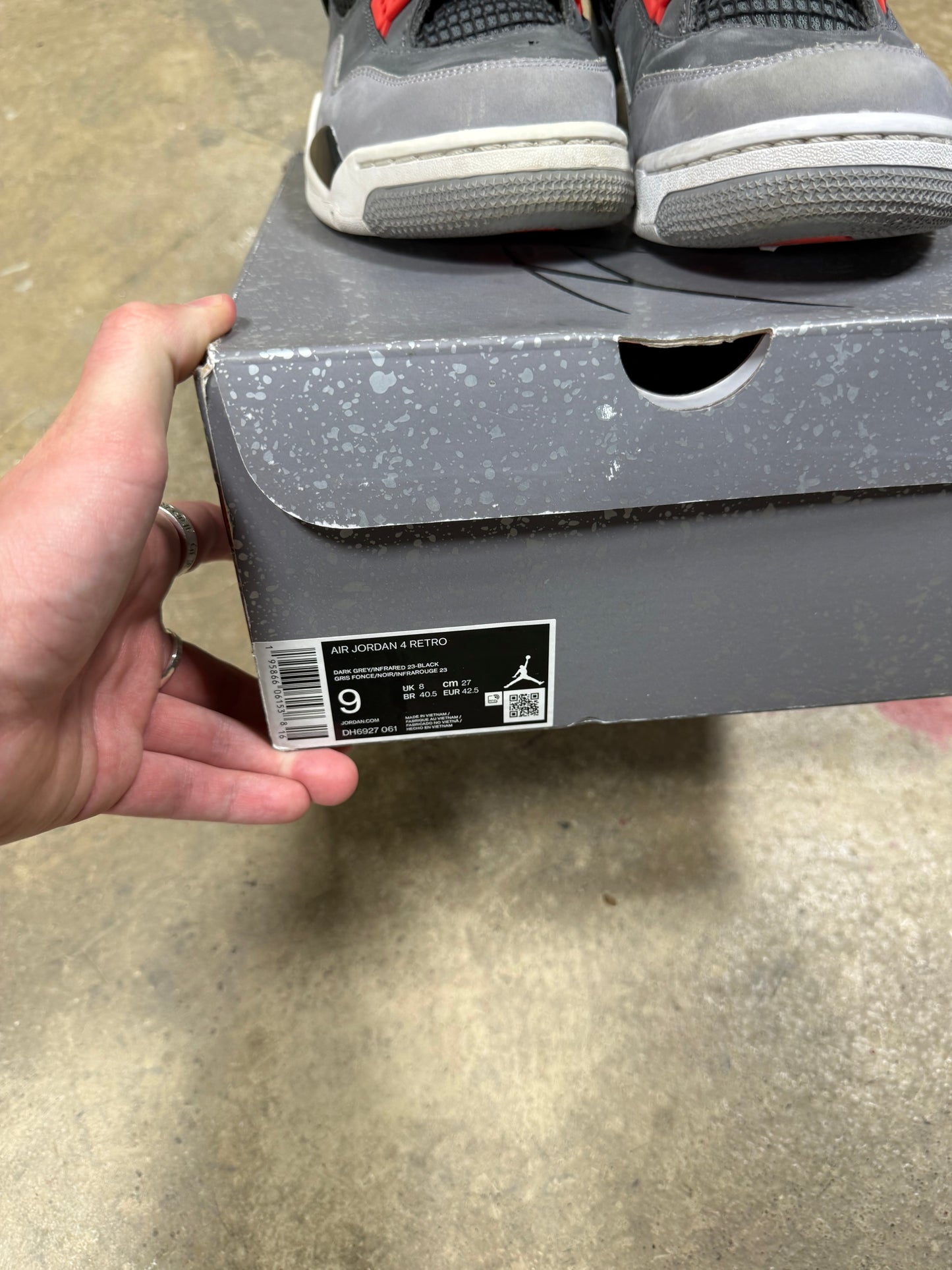 (9M) Jordan 4 Infared 2022