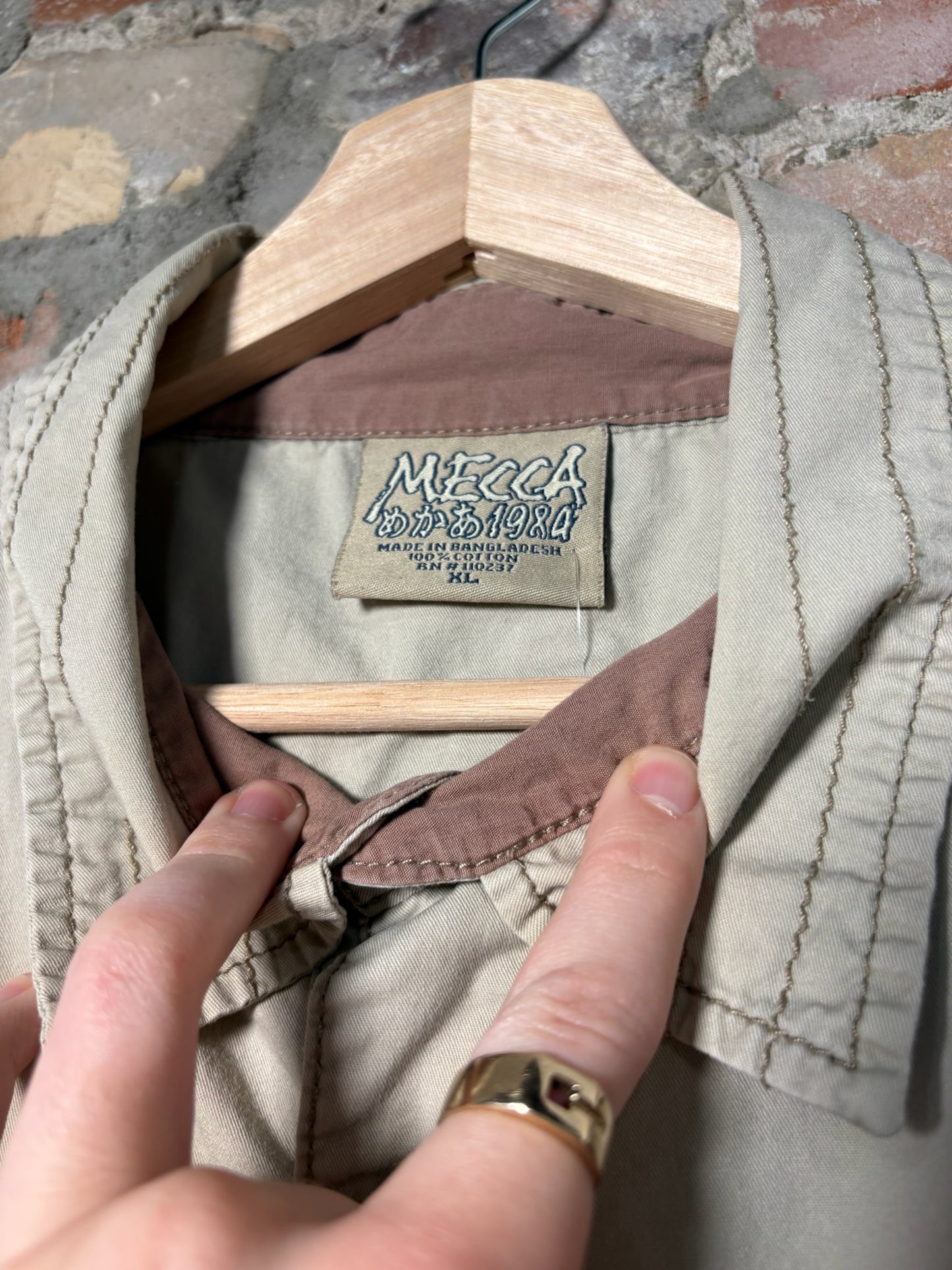 2000s Mecca Button Up Shirt Sz XL