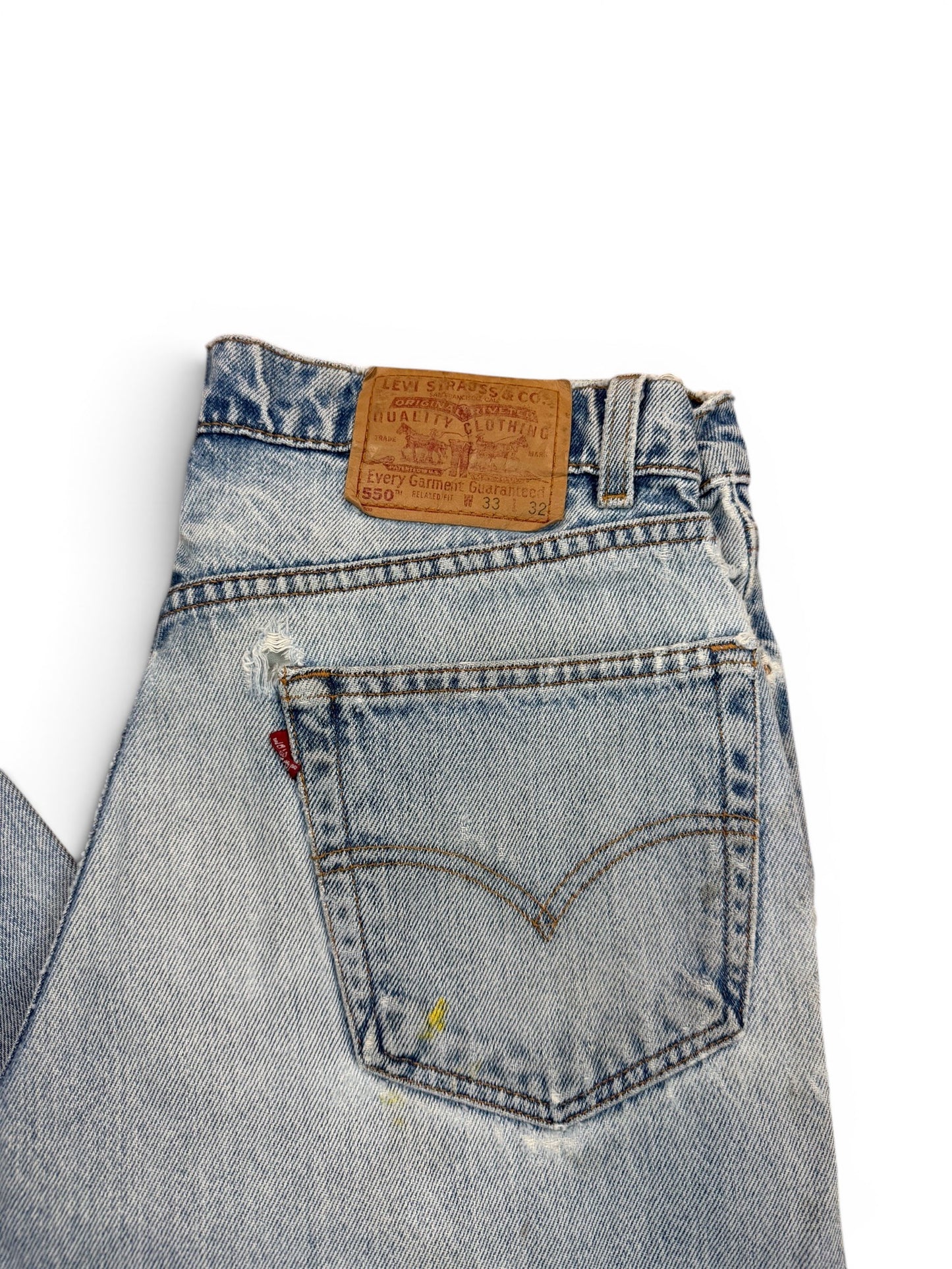 (33") Vintage Levi 550 Light Wash Jeans