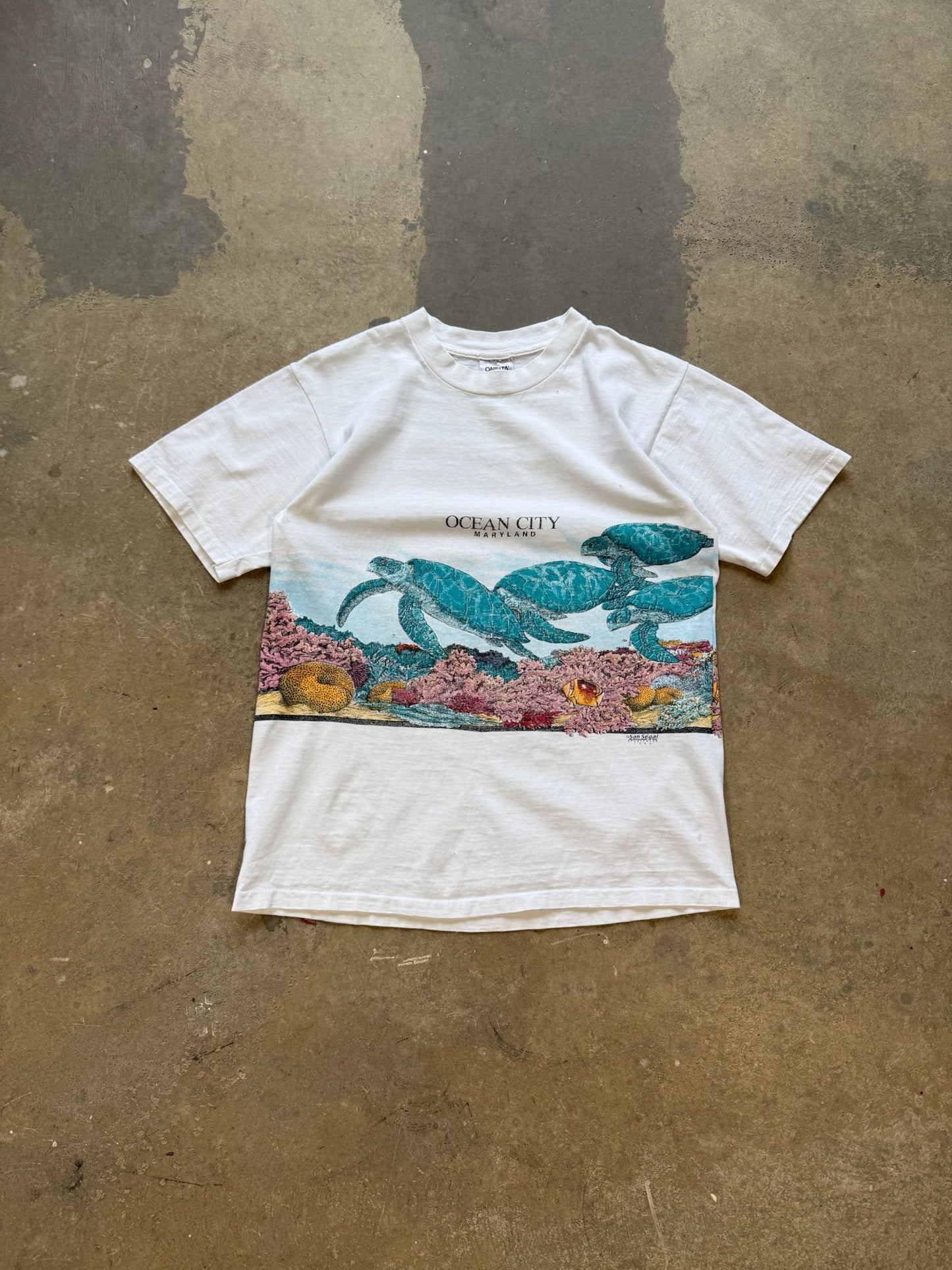 (L) Vintage 90s Ocean City Maryland Art T-Shirt