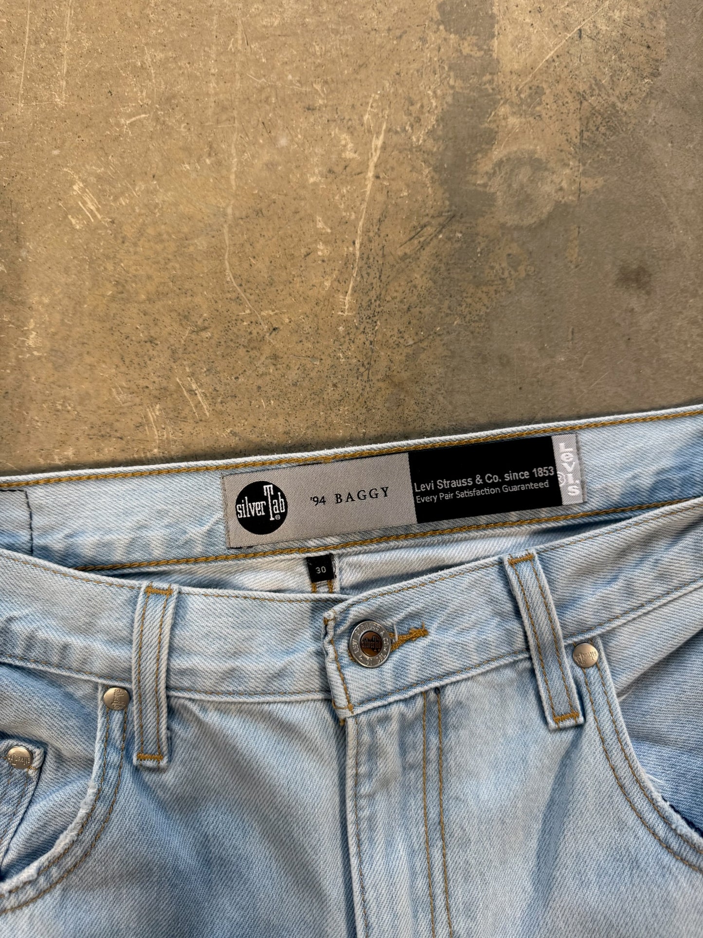 (30 Waist) 90s Levi's Silvertab Baggy Jeans