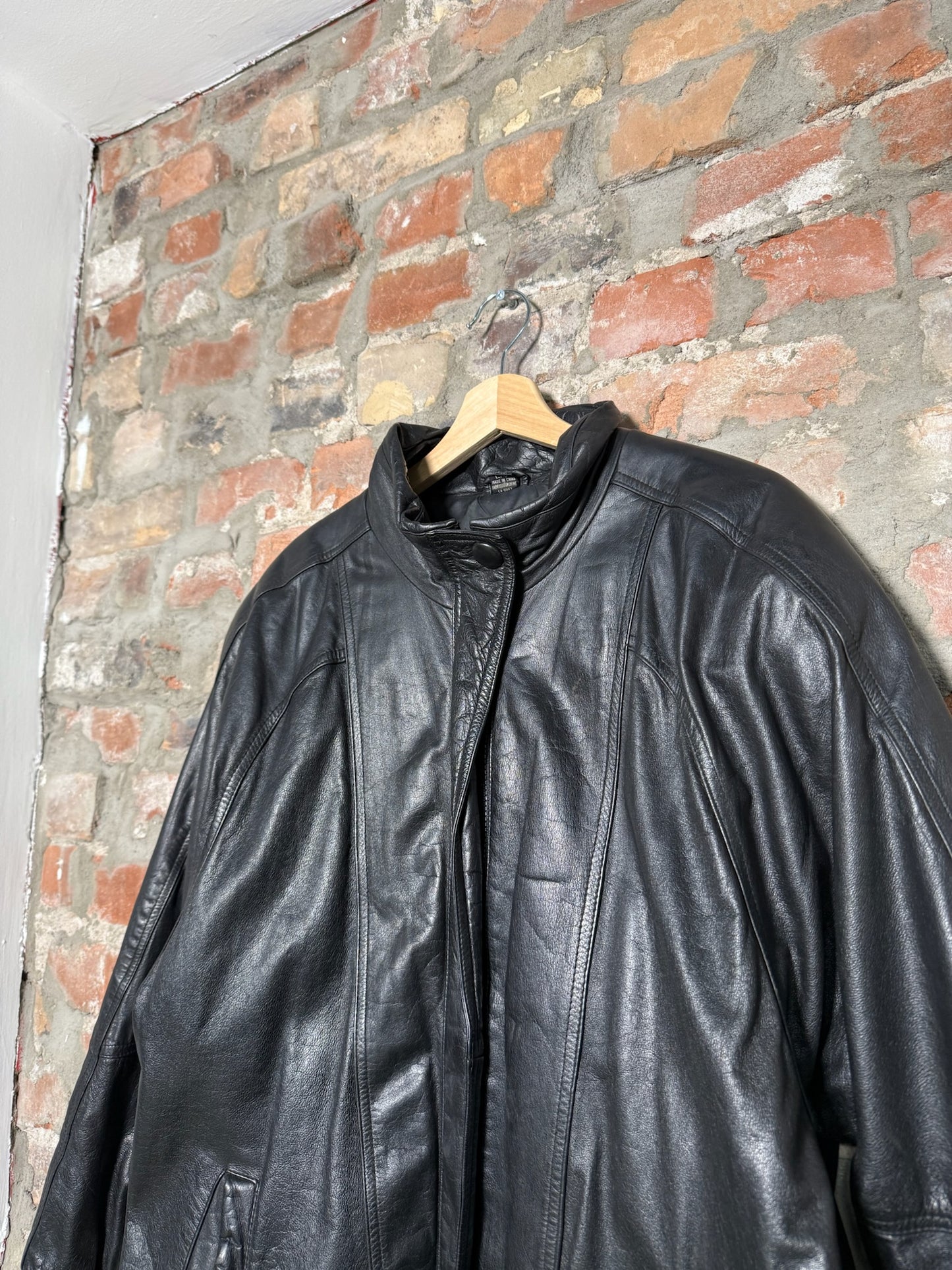 (L) Vtg "Very Trendy" Leather Jacket