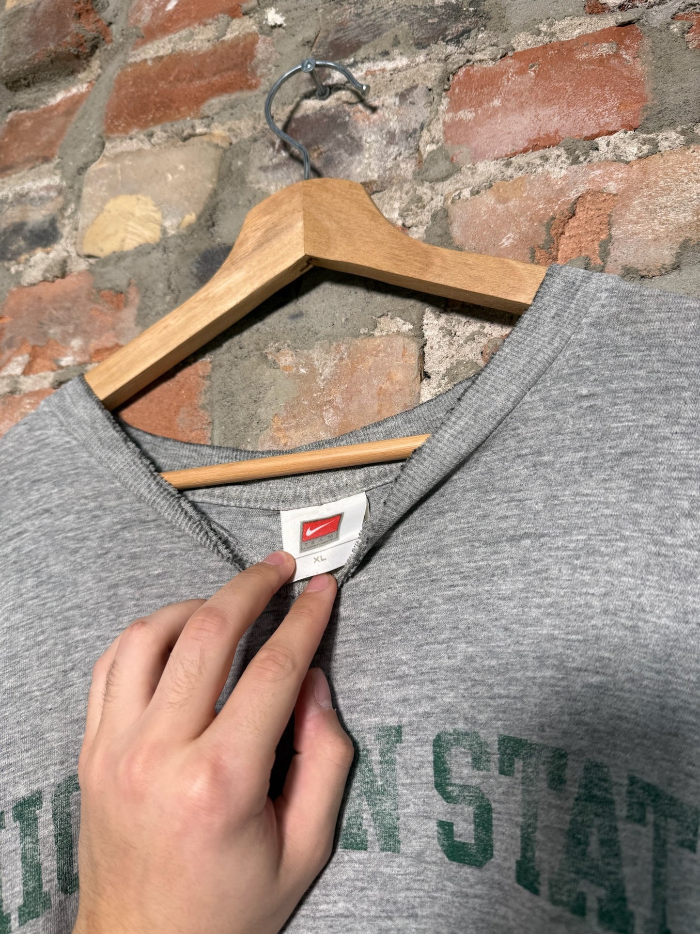 (XL) 00s Nike Michigan State Grey Long Sleeve Shirt