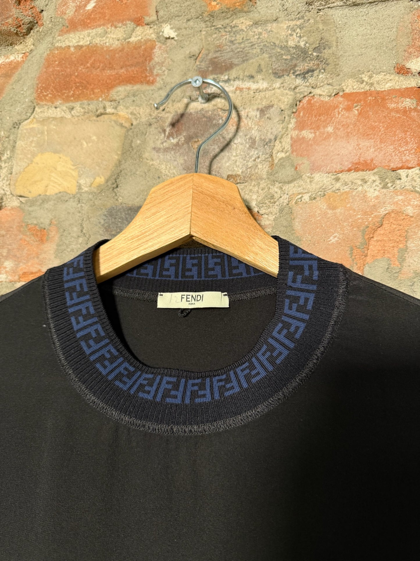(S) Fendi Women’s Black 100% Silk Shirt