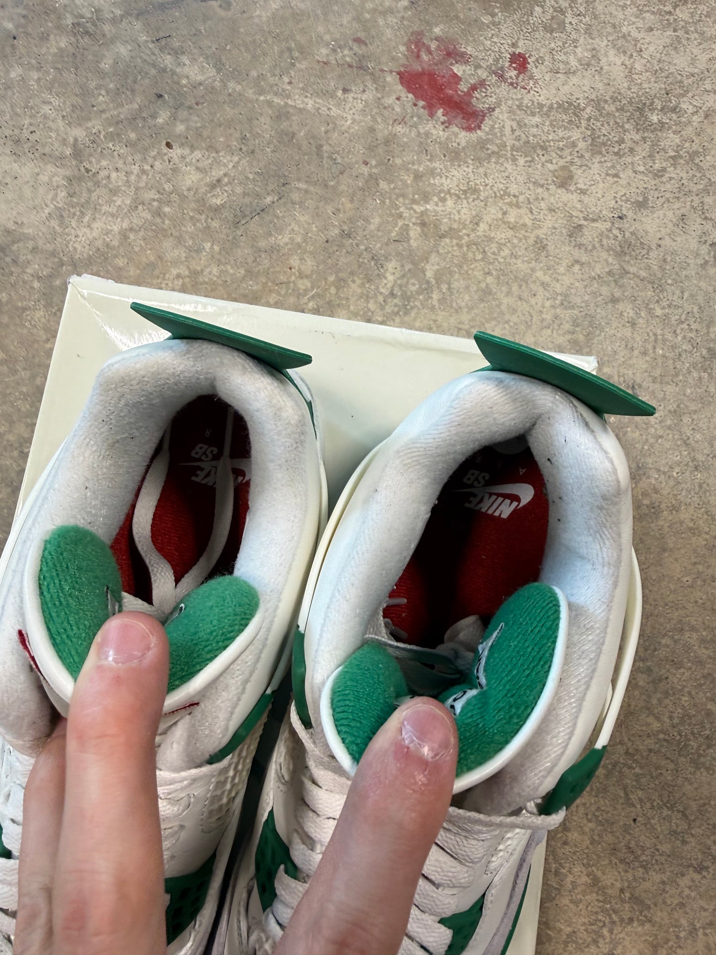 (9M) Used Jordan 4 SB Pine Green