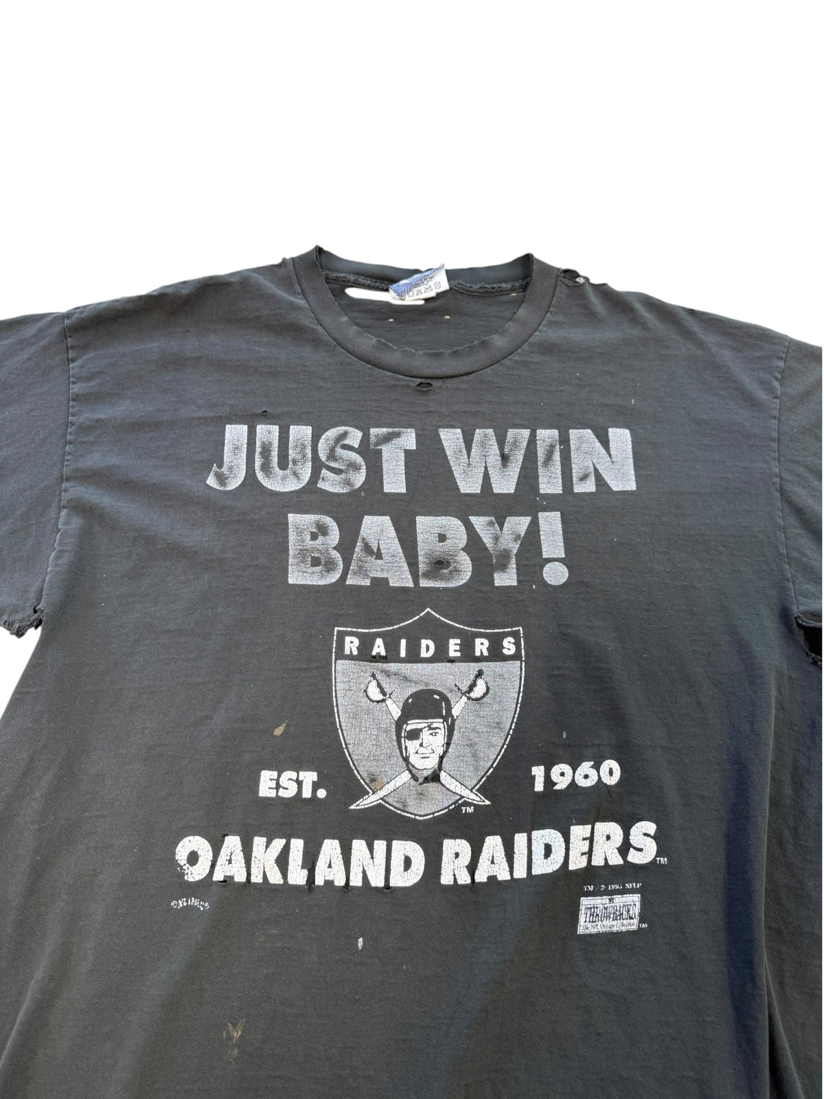 (XXL) Vintage Oakland Raiders Thrashed Black NFL Tee