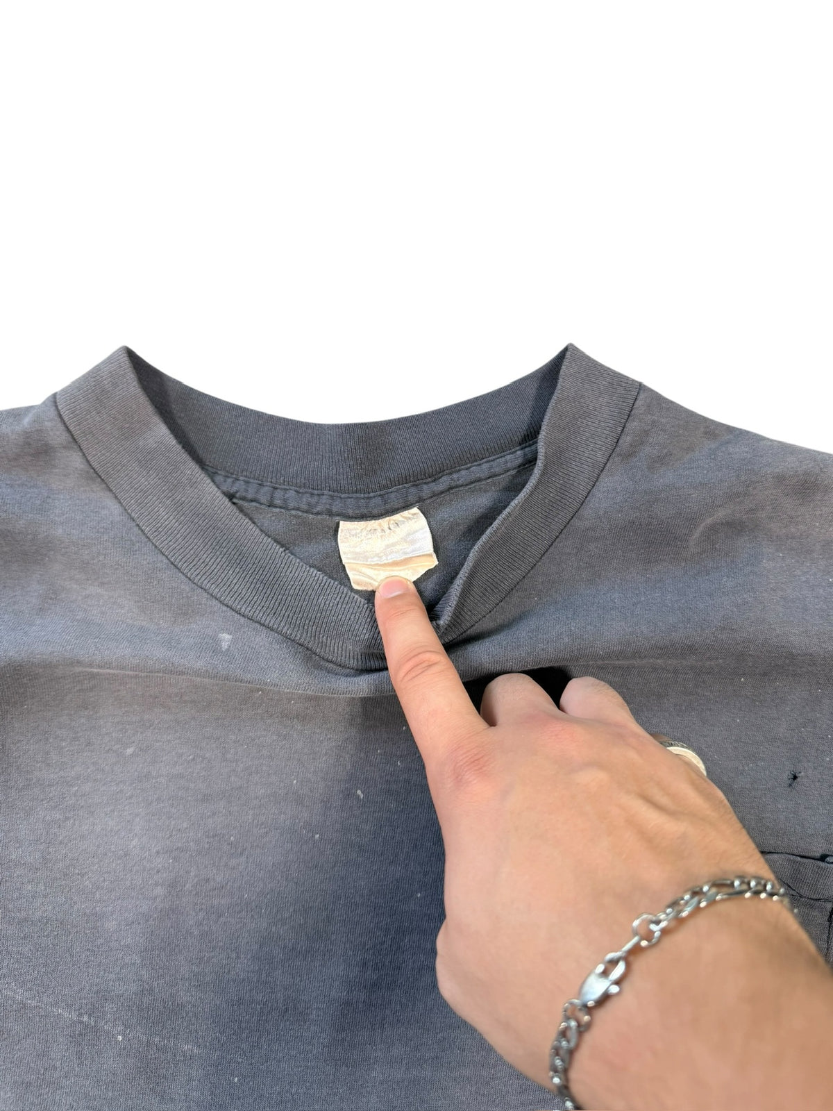 (L) 90’s Dakota Cigarettes Faded Longsleeve