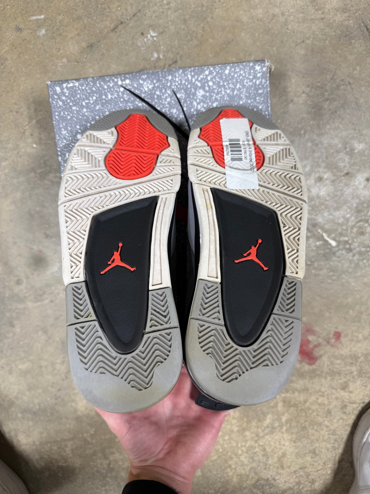 (9M) Jordan 4 Infared 2022