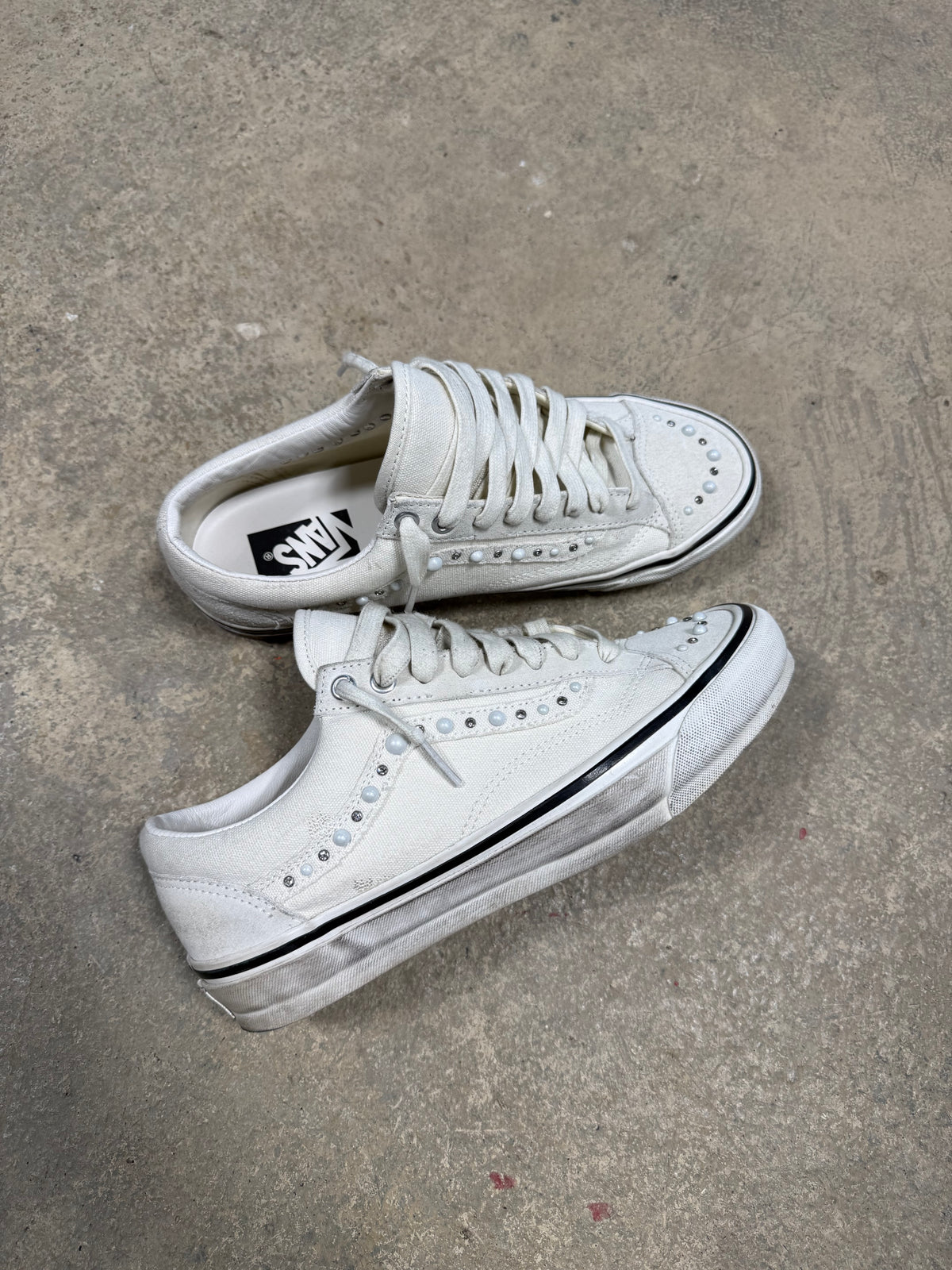 (8) Pearlized Vans LX White Old School 36 Used