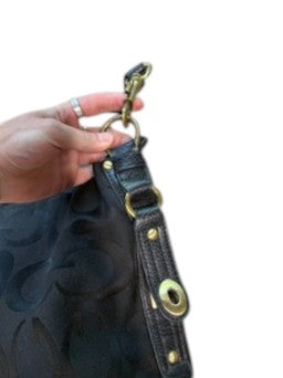 (OSFA) Y2K Guess Black Monogram Shoulder bag