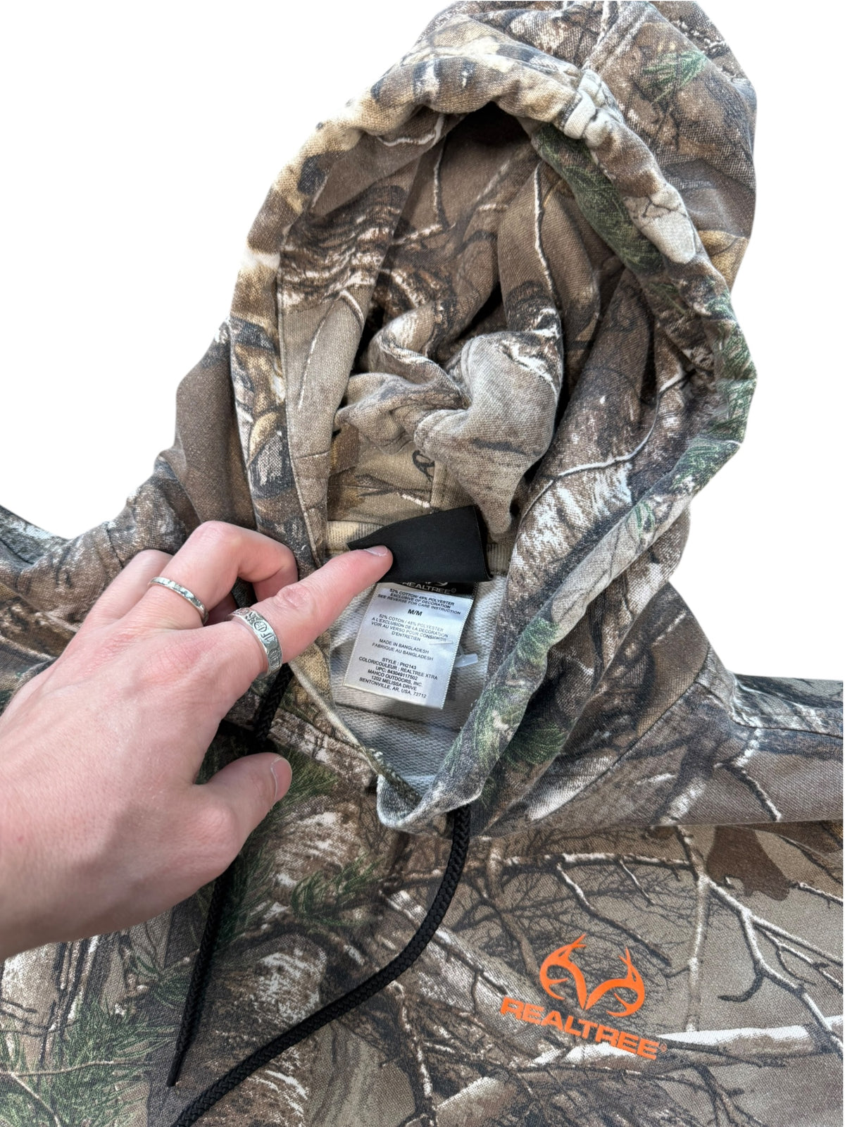 (M) Vintage RealTree Camo Sweater