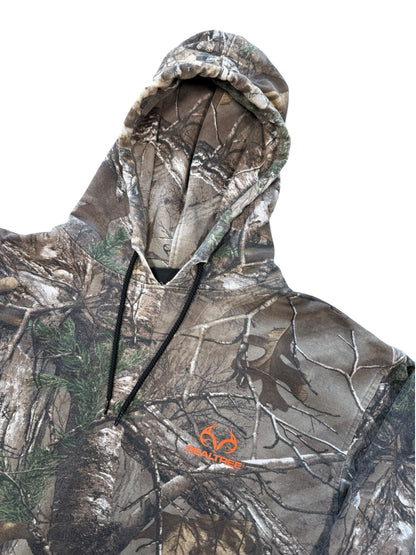 (M) Vintage RealTree Camo Sweater