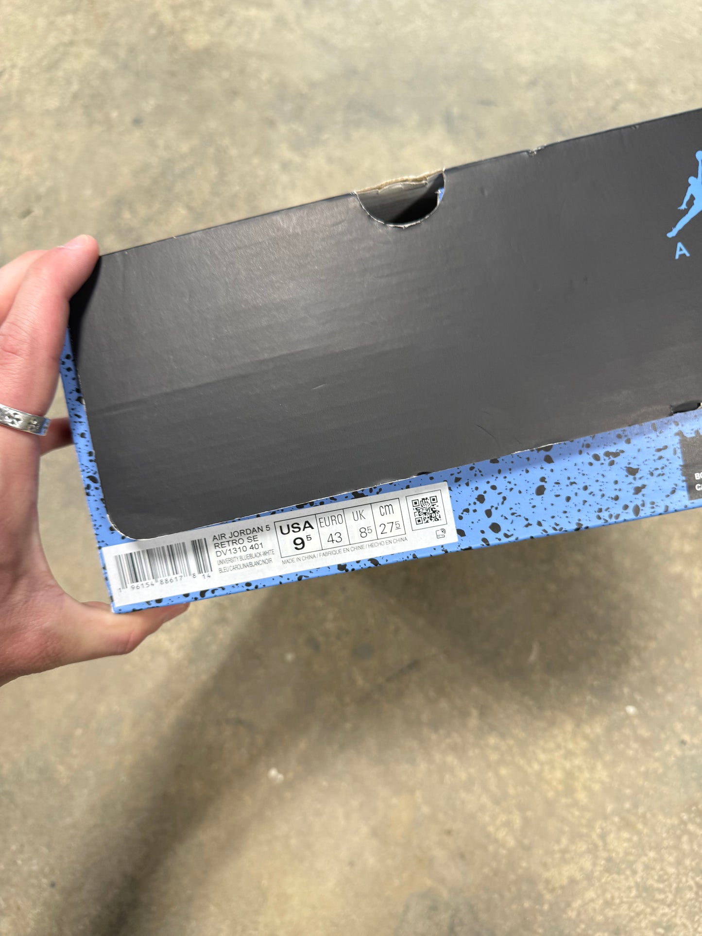 (9.5M) Jordan 5 Retro UNC