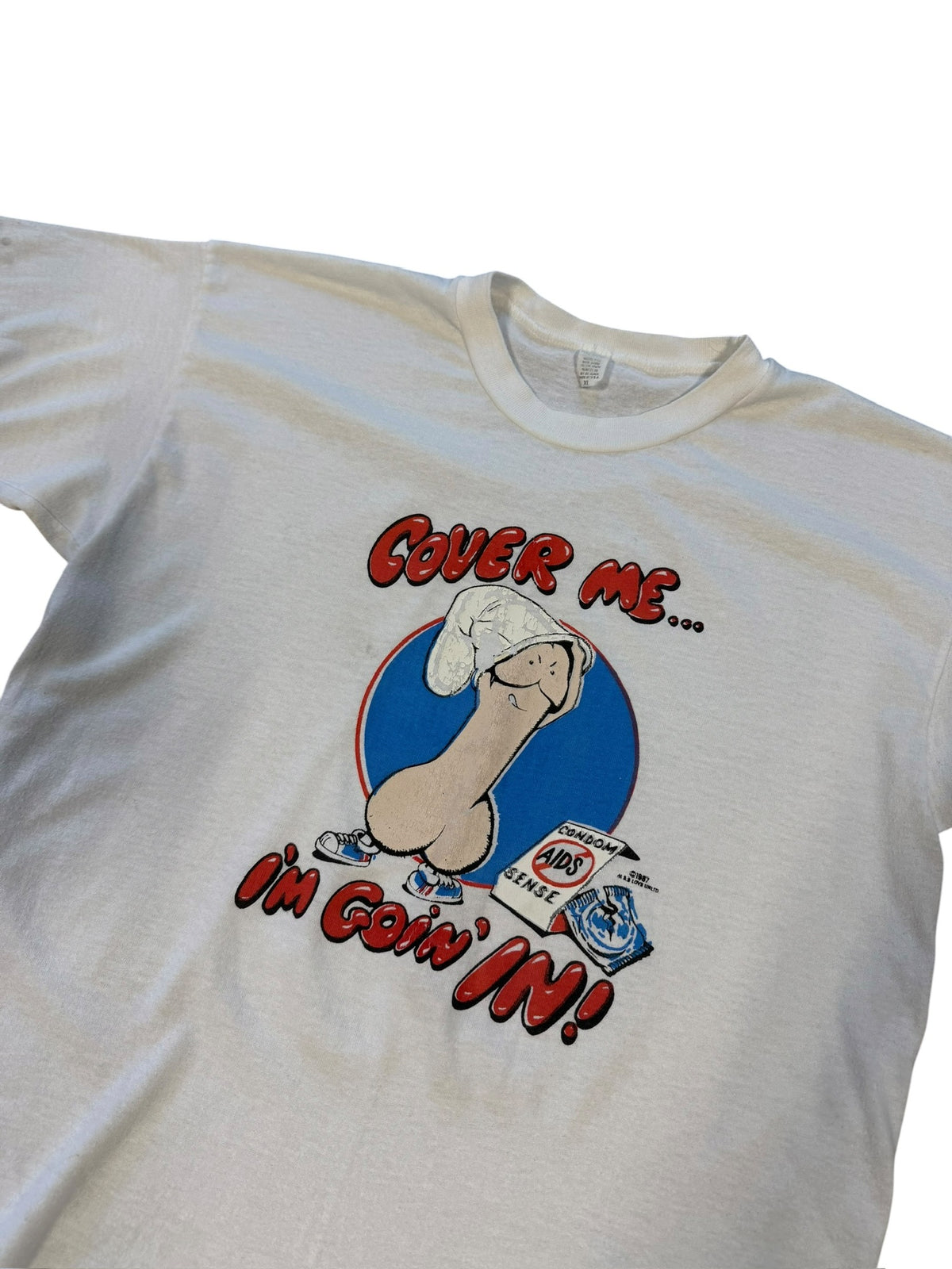 (M) Vintage 1980s “Cover Me” Comedic Condom Tshirt