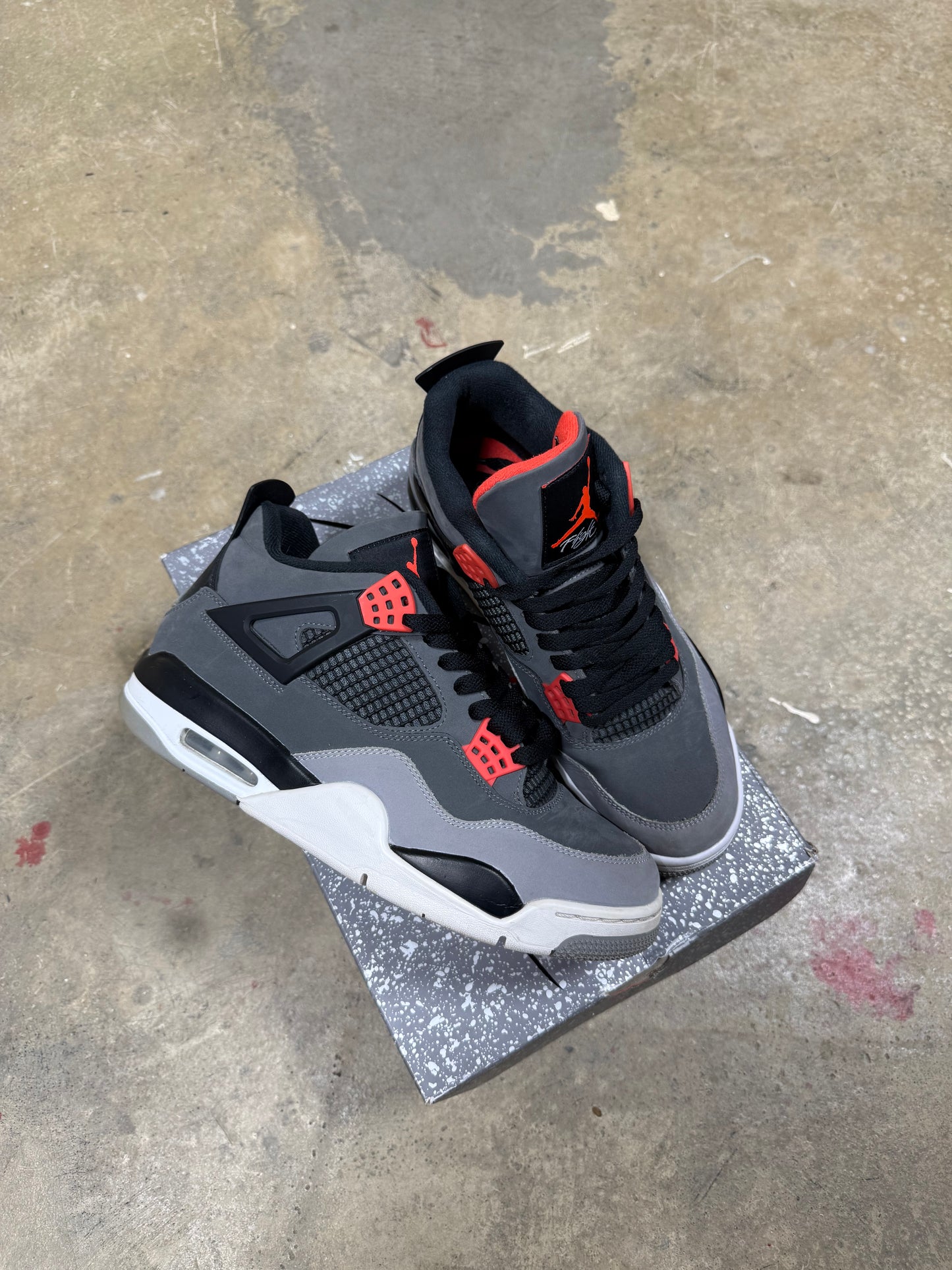 (9M) Jordan 4 Infared 2022
