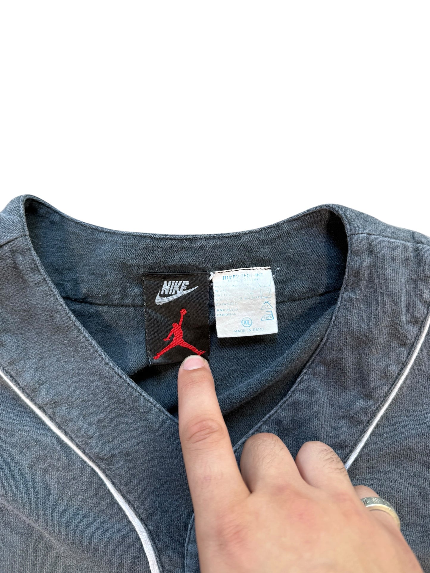 (XL) Vintage 1990s Nike Michael Jordan Button Up Jersey