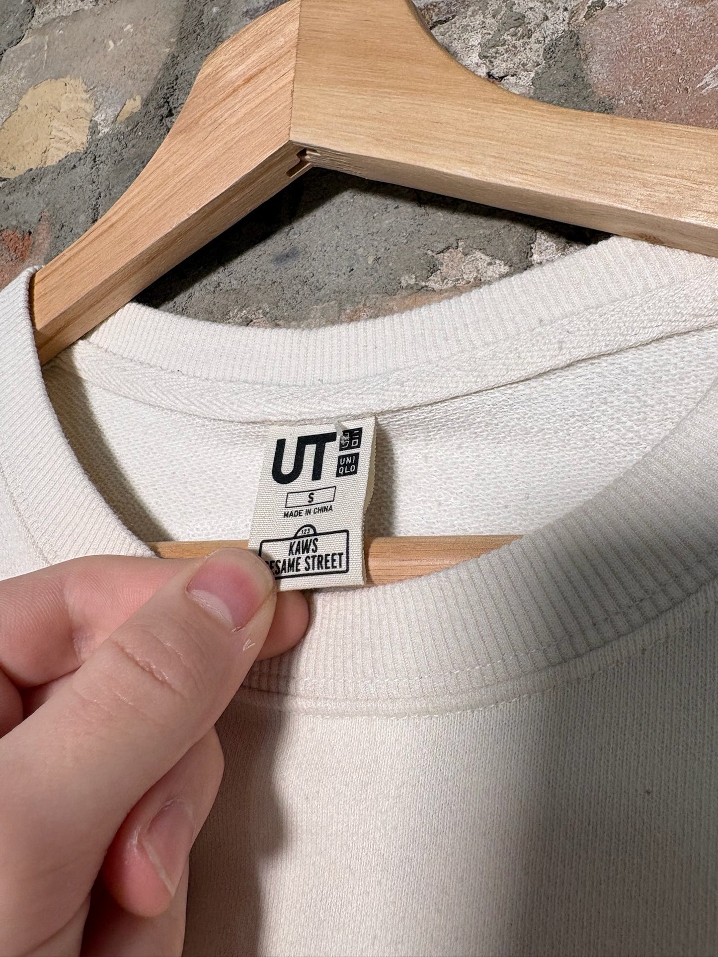 Kaws X Uniqlo Sesame Street Crewneck Sz S