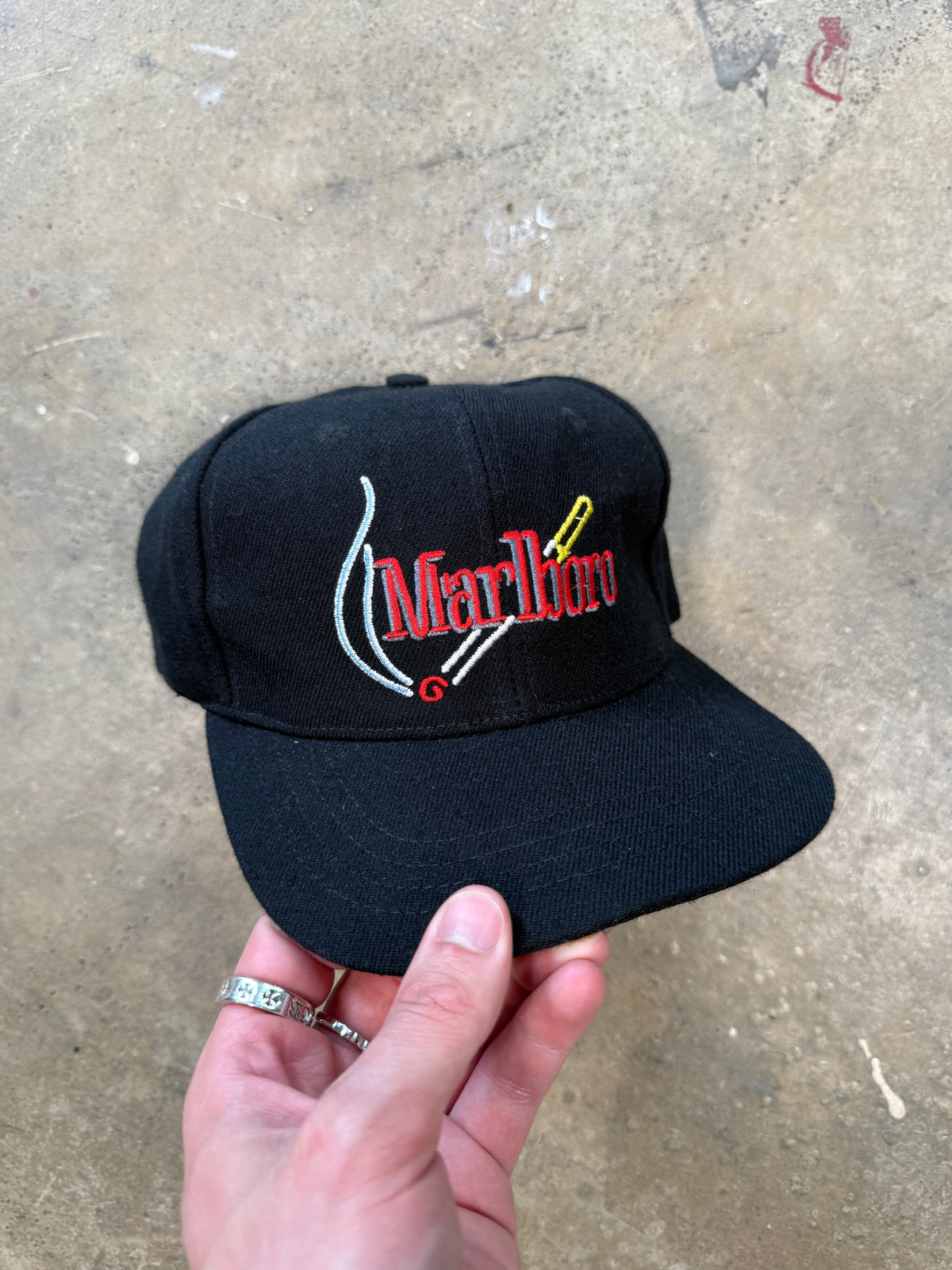 (OSFA) 90’s Marlboro Strap Back Hat