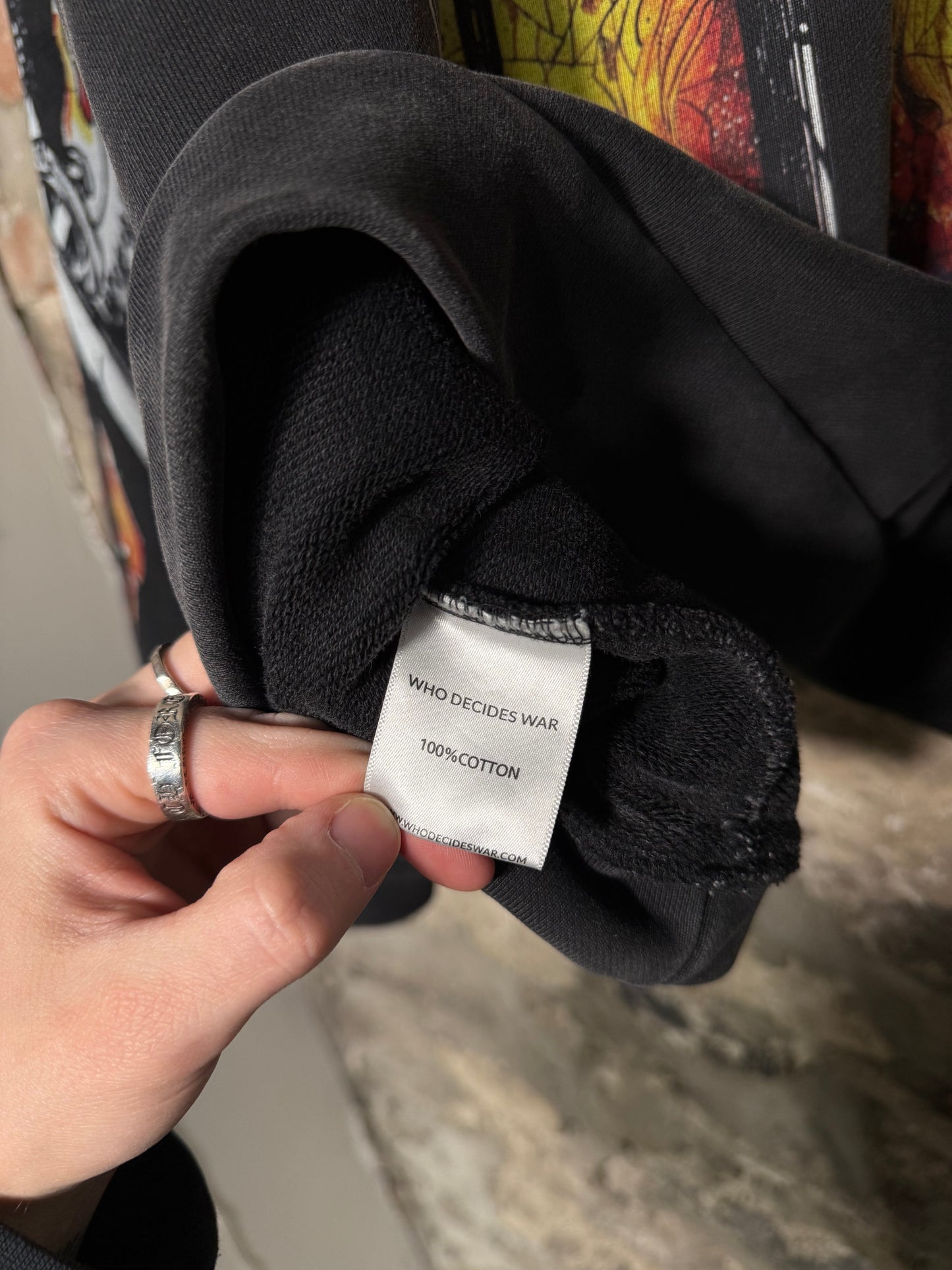 Who Decides War Ember Chapel
Crewneck Sweater Sz XXL