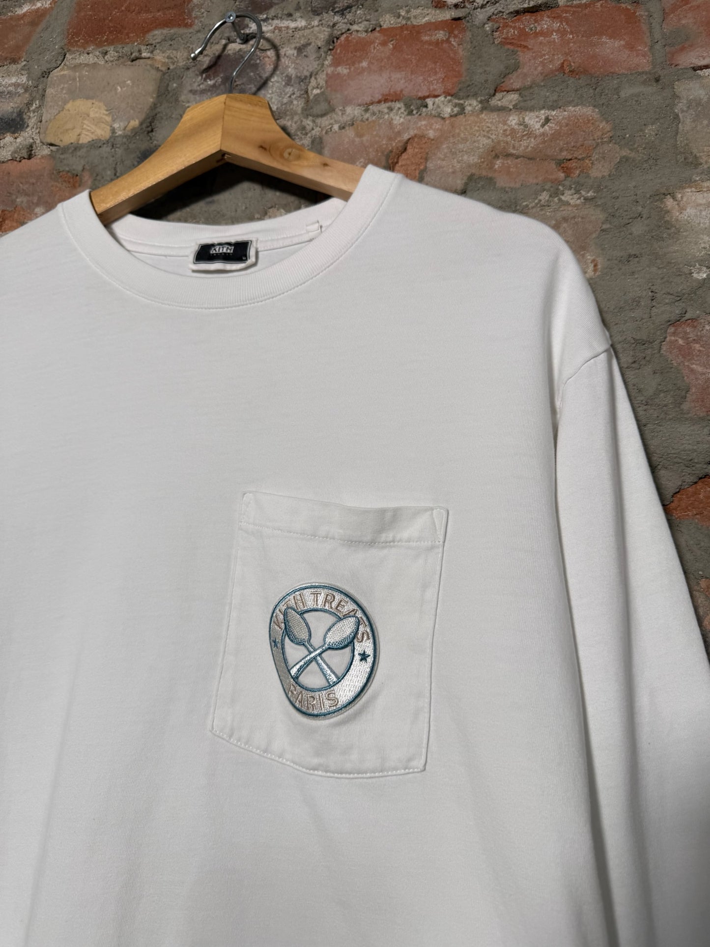 (M) Kith Treats Paris White Longsleeve Shirt