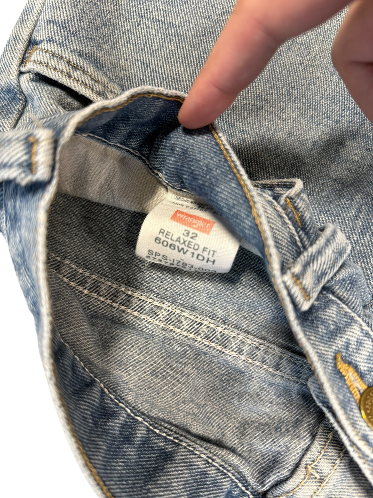 (32W) Vtg Wrangler Denim Shorts