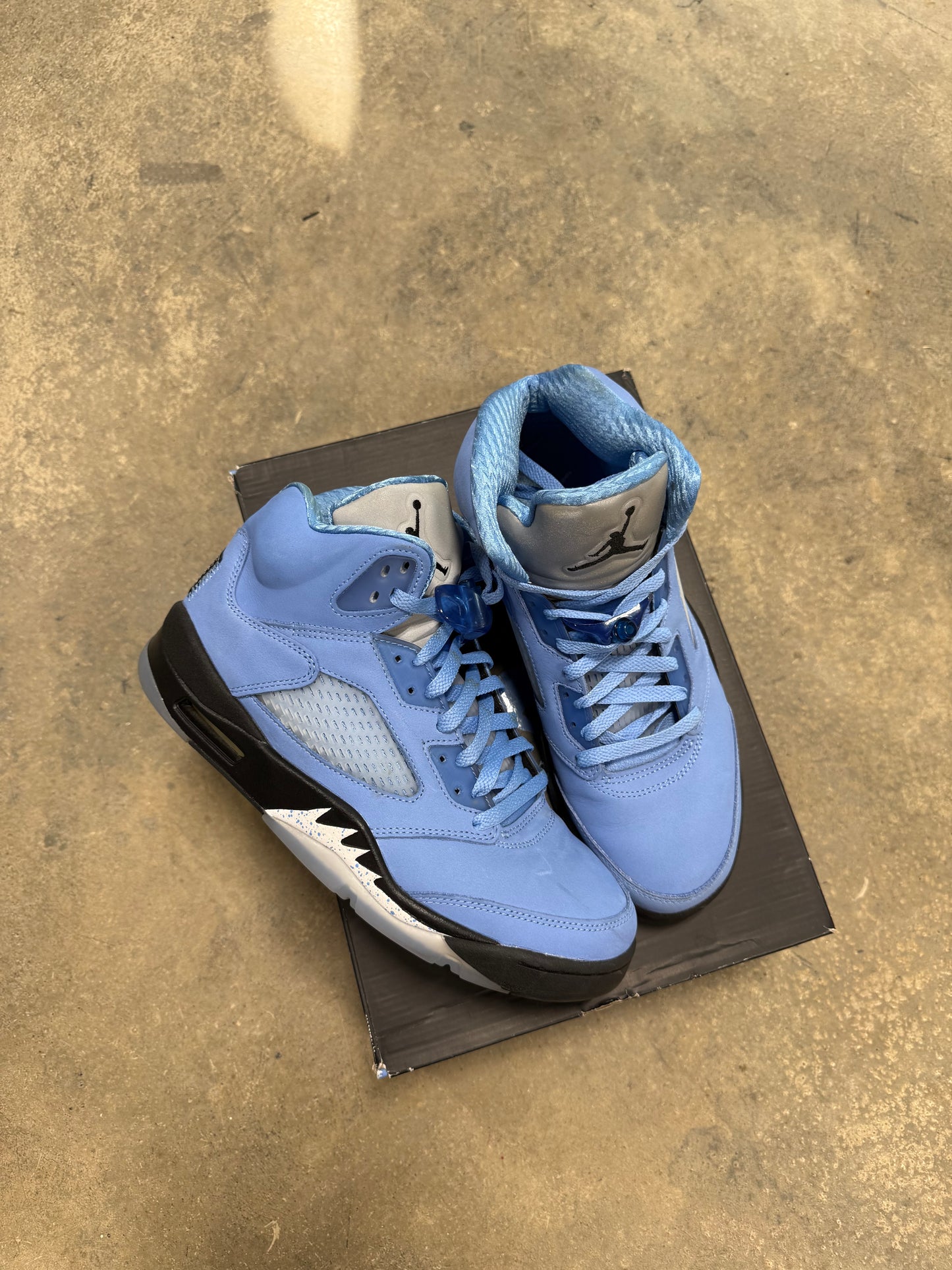 (9.5M) Jordan 5 Retro UNC