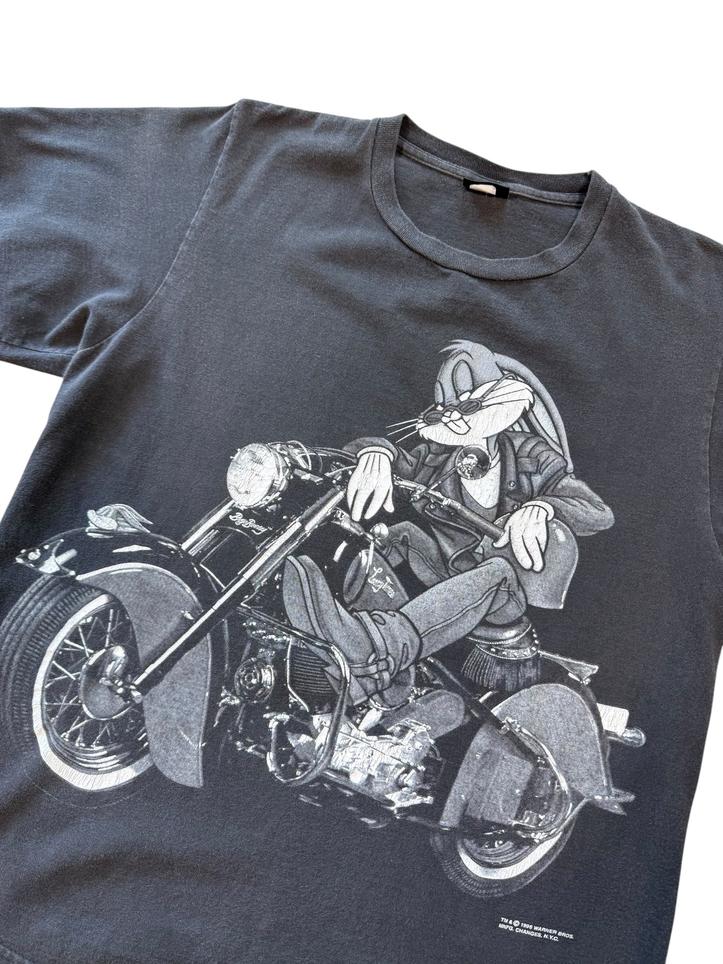 (L) Vintage 1990s Bad Ass Bugs Bunny On A Chopper Tshirt