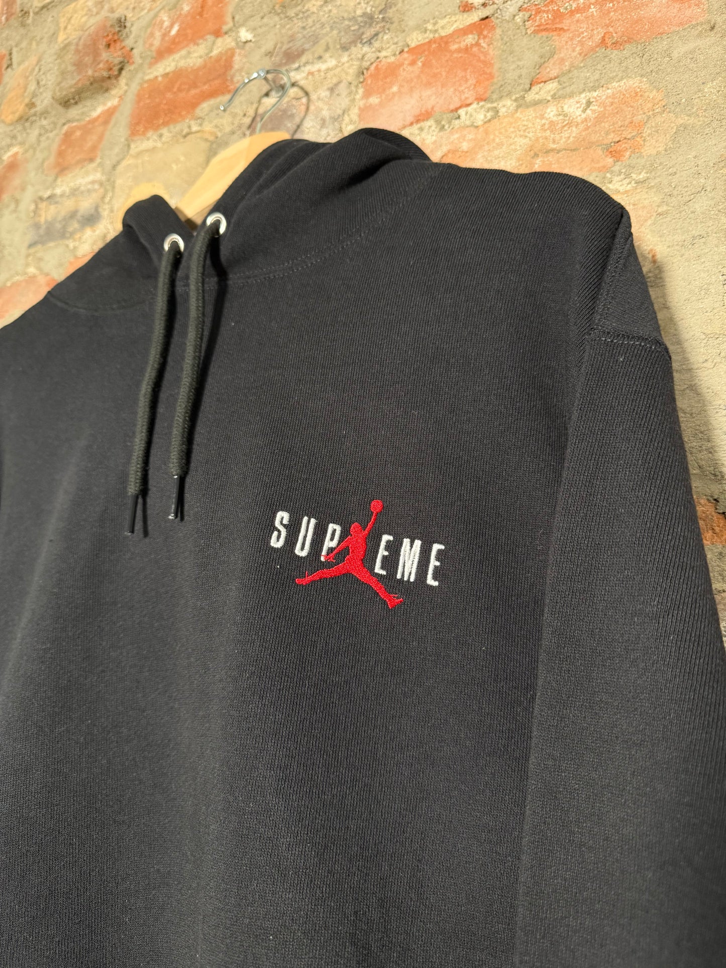 Supreme X Jordan Hooded Sweater Sz S