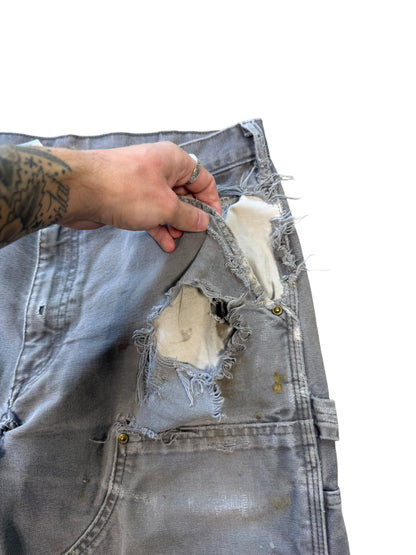 (32) Vintage Thrashed Grey Carhartt Double Knee Pants
