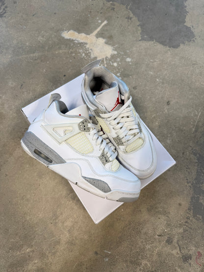 (9) 2021 Jordan 4 White Oreo Used