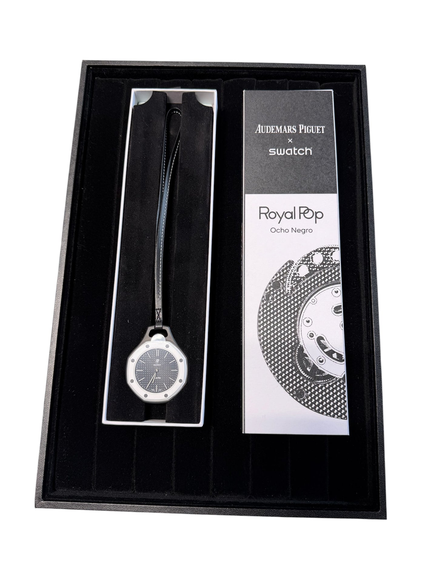 AP x Swatch Royal Pop Ocho Negro