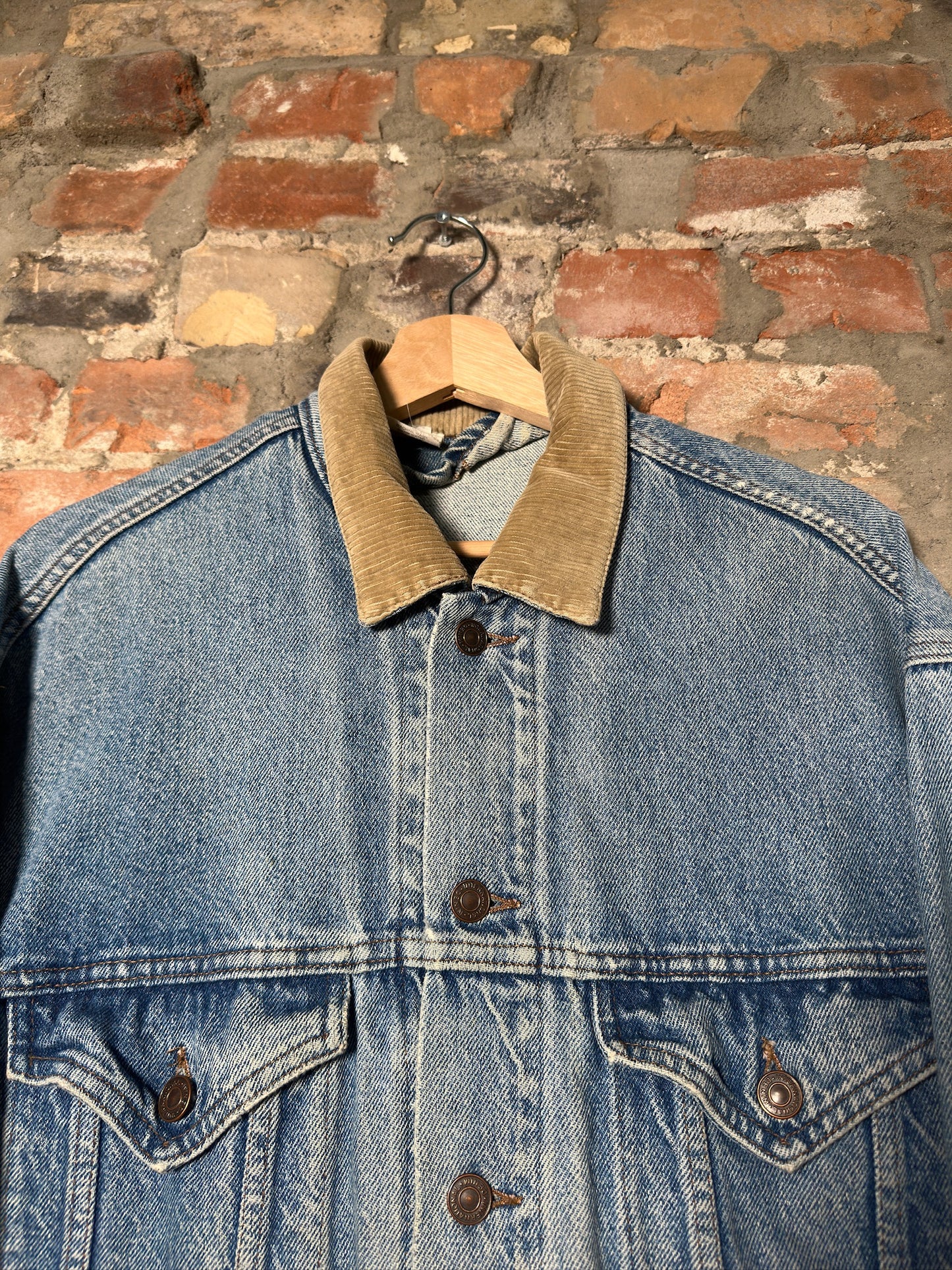 Vtg Denim Jacket w Gratful Dead Patches Sz M