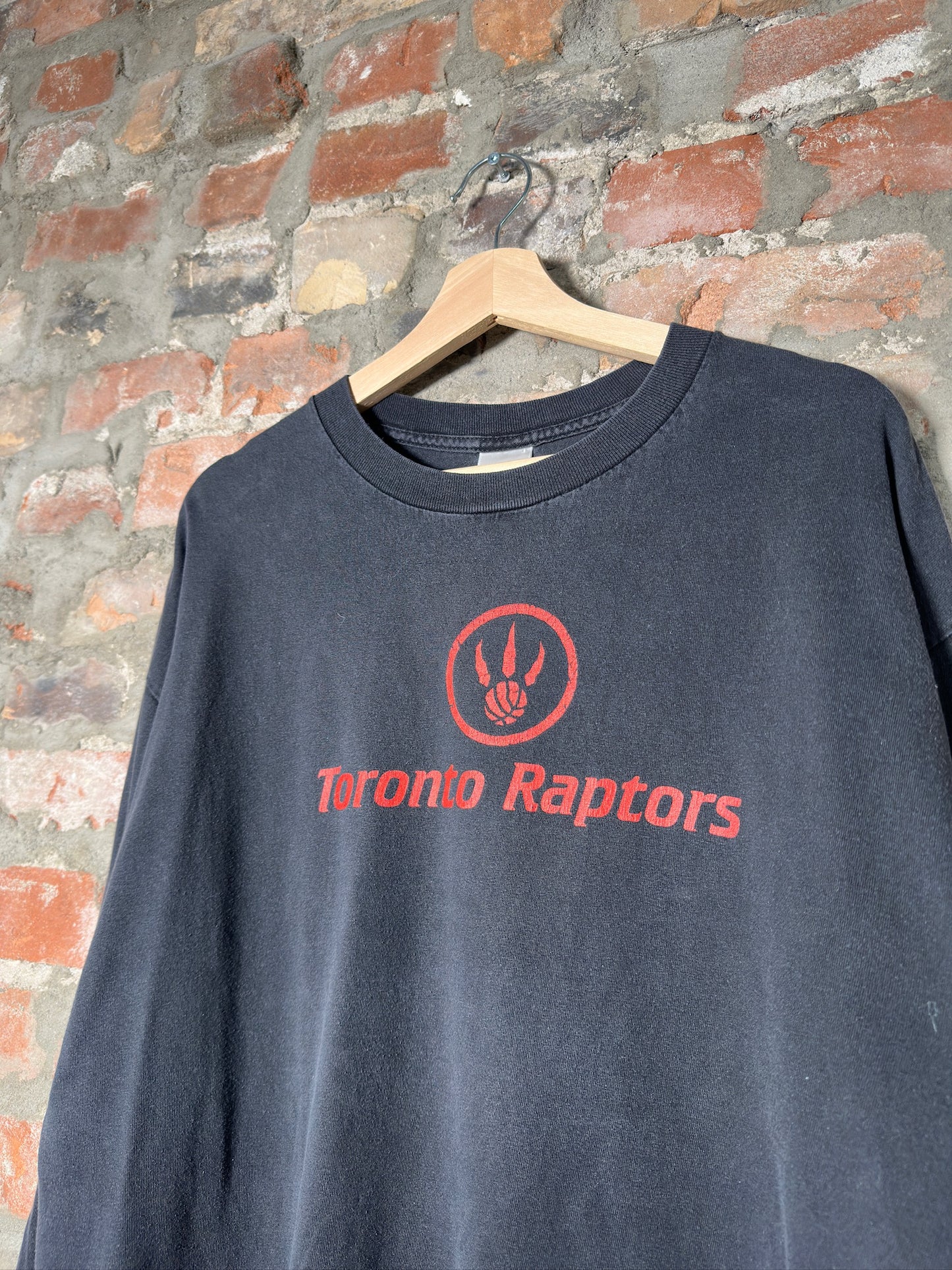 Vtg Toronto Raptors Black Long Sleeve Sz XL