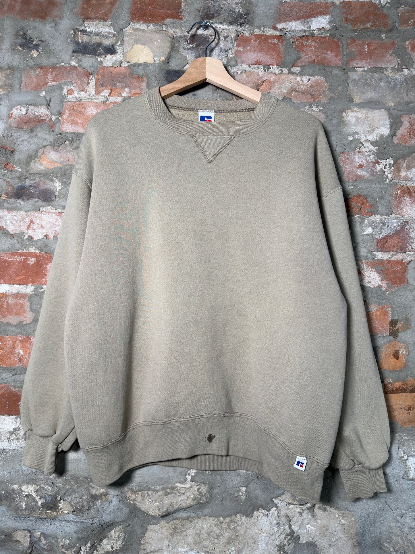 (L) 90s Russell Athletics Taupe Crewneck