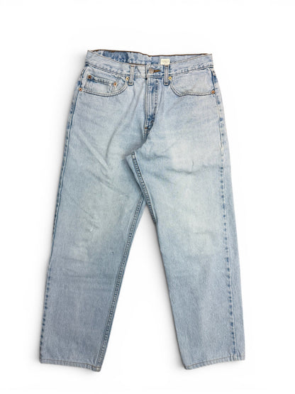 (32") Vintage Levi's 550 Light Wash Jeans