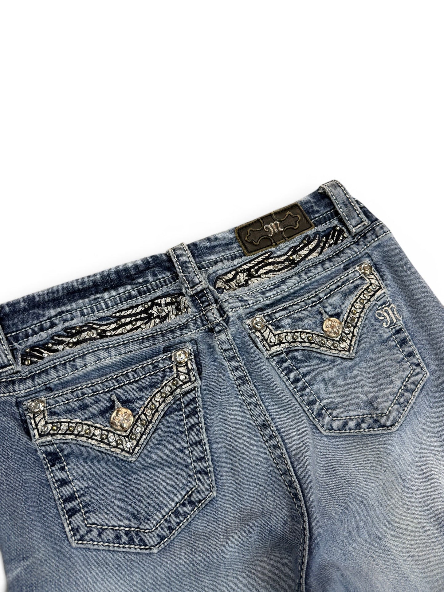 (27W) Vintage Y2K Miss Me Embroidered Mid Rise Boot Jeans