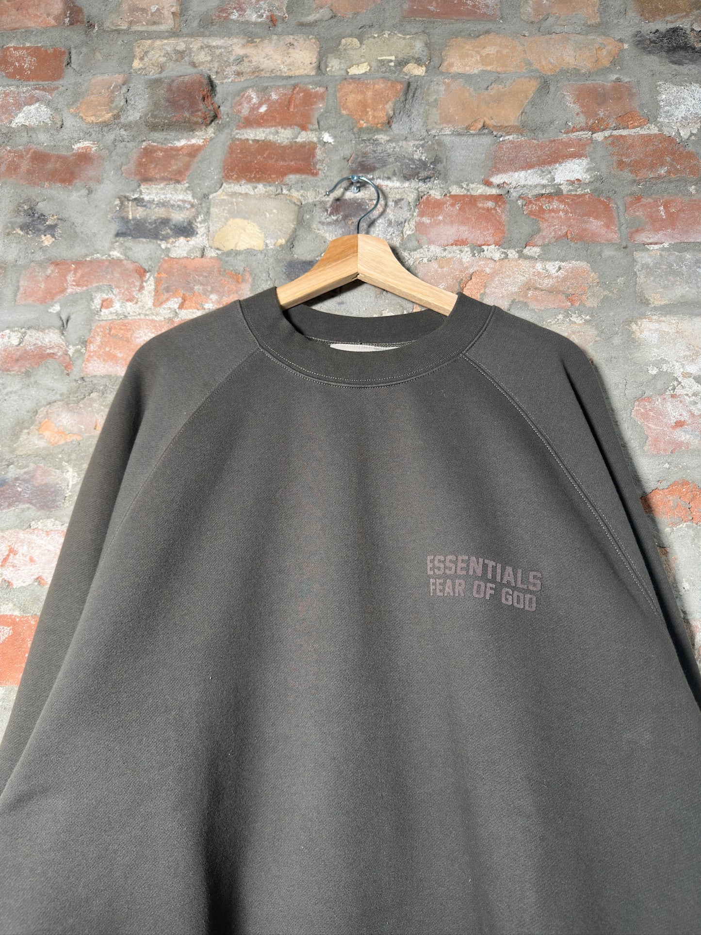 Fear Of God Essentials Crewneck Off Black Sz XL