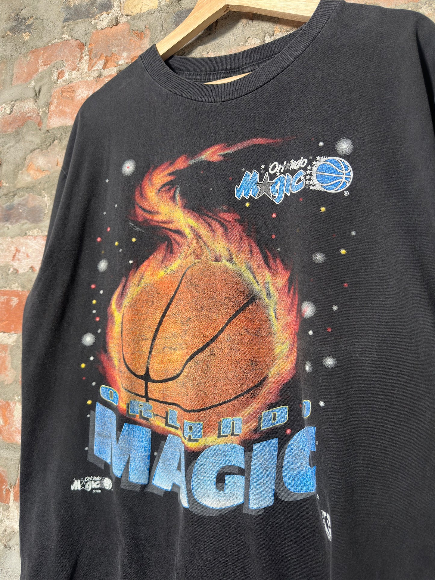 90s Orlando Magic Flame Basketball T-Shirt Sz L