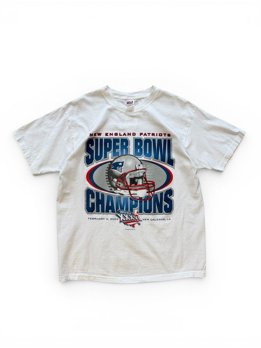 (L) Vintage 2002 Patriots Super Bowl Champions T-Shirt