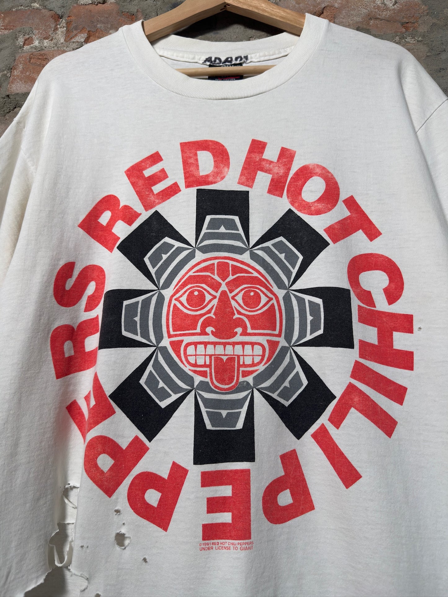 91" Red Hot Chilli Peppers Aztec T-Shirt Sz XL