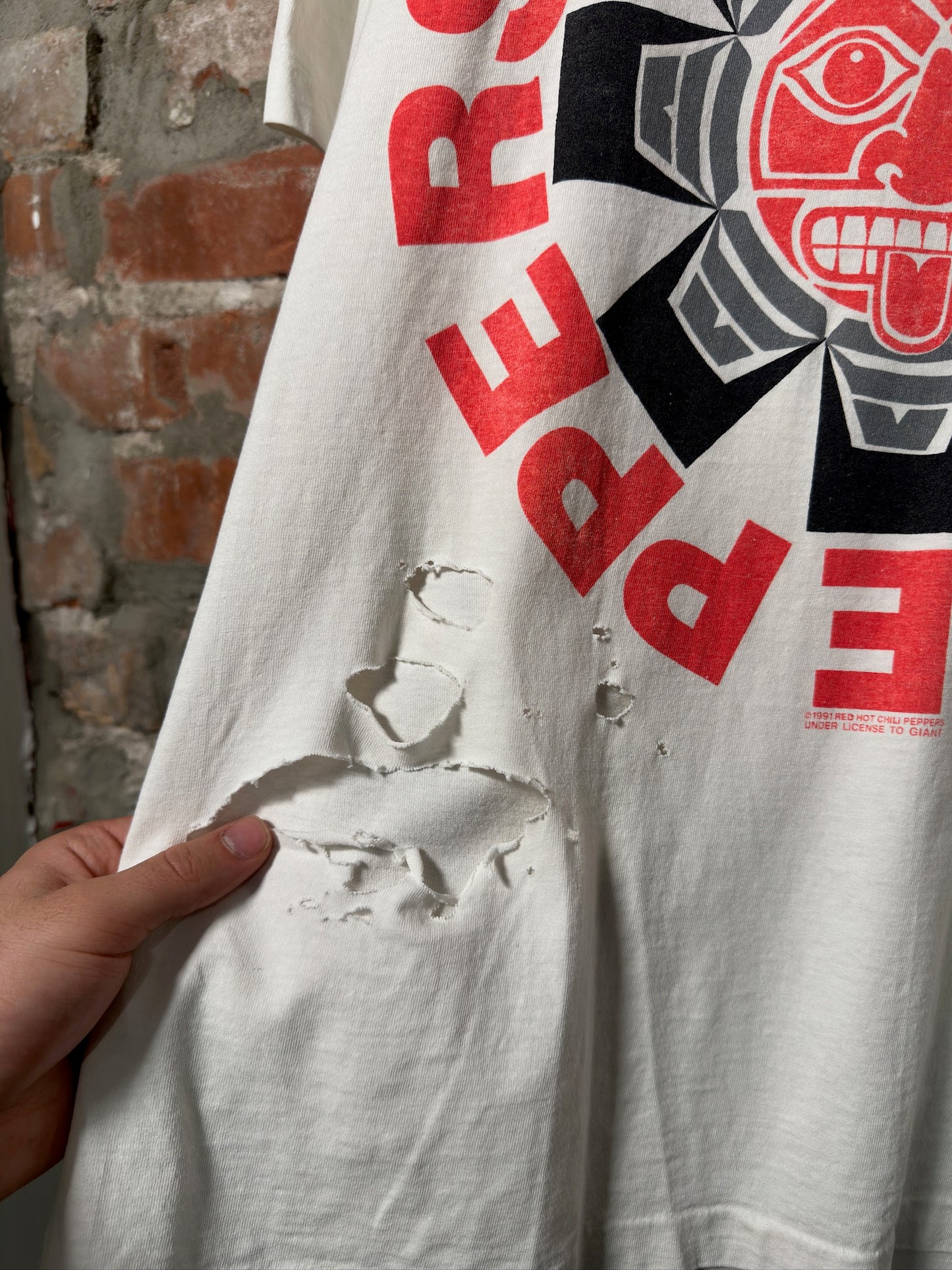 91" Red Hot Chilli Peppers Aztec T-Shirt Sz XL