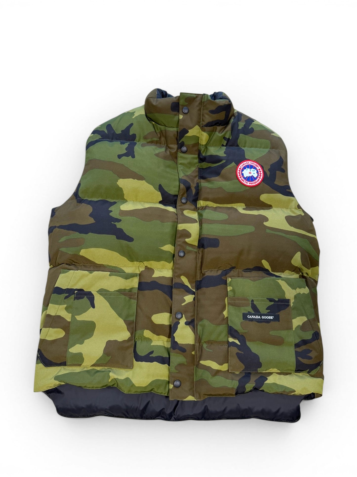 (L) Canada Goose Camouflage Puffer Vest