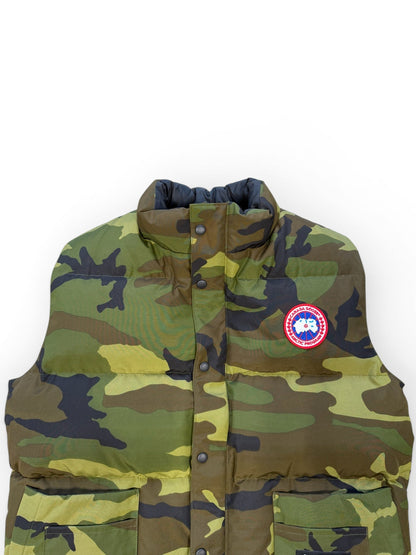 (L) Canada Goose Camouflage Puffer Vest