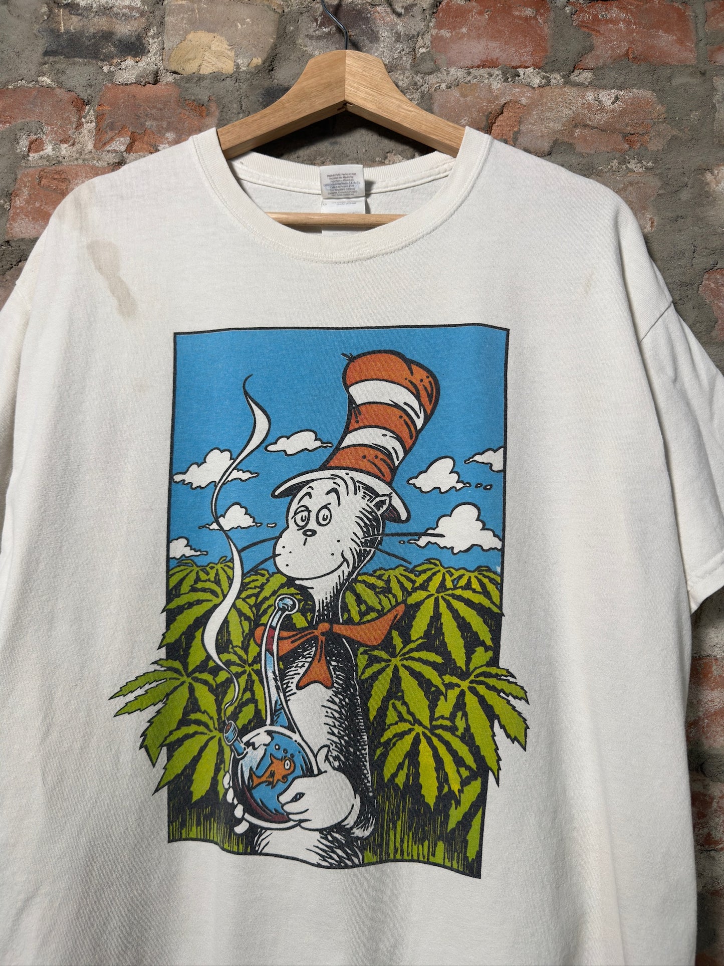 00s Cat In The Hat Weed T-Shirt Sz L