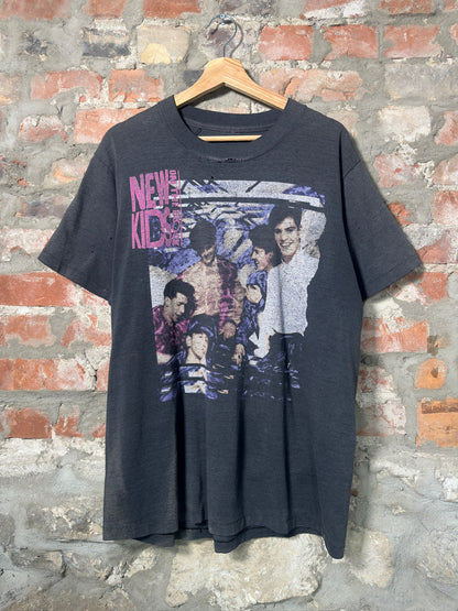 90s New Kids On The Black Magic Summer Tour T-Shirt Sz L