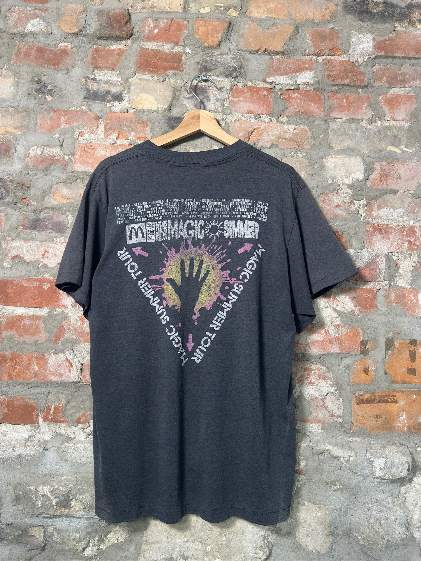 90s New Kids On The Black Magic Summer Tour T-Shirt Sz L