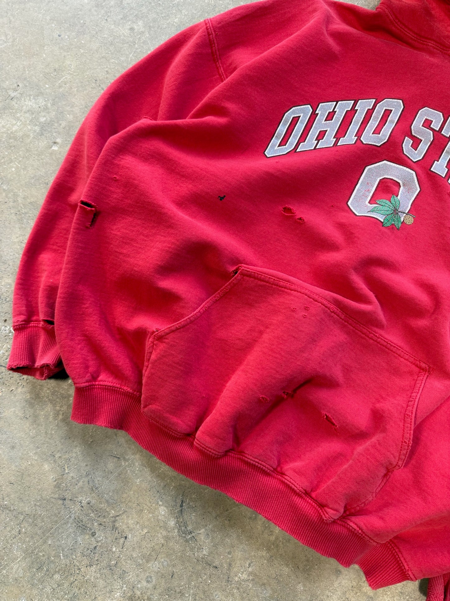 (XL) 00s Ohio State Buckeyes Distressed Hoodie Red