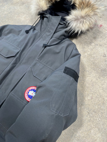 (S) Canada Goose Expedition Parka Grey